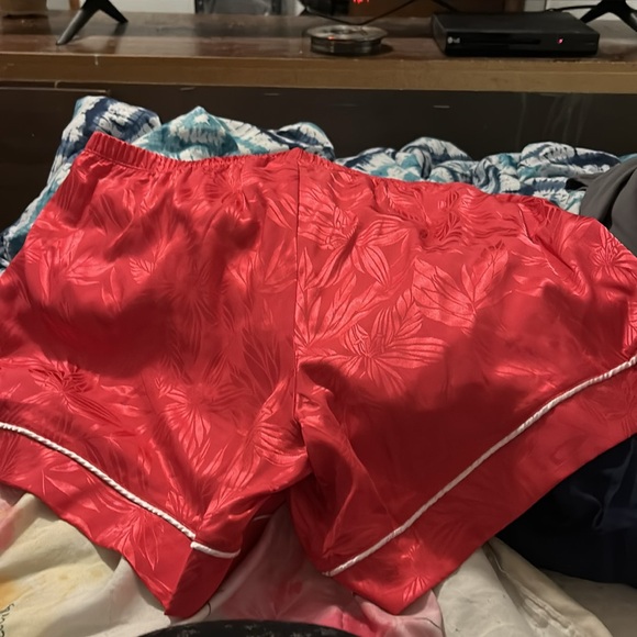 Crown & Ivy Red/Pink Sleep Shorts with Elastic Waistband NWT - Picture 2 of 4